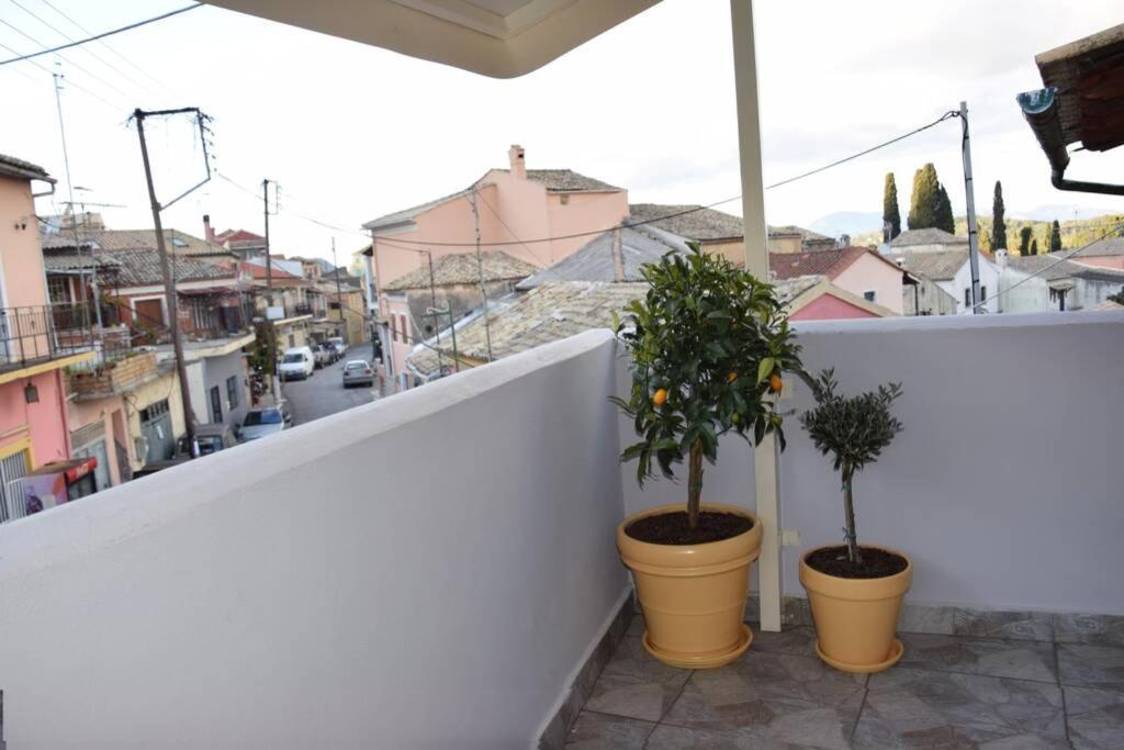 Laundry House Apartamento Sinarádes Exterior foto